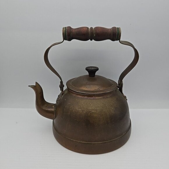Small Vintage Copper Teapot Made In Portugal - Picture 2 of 5